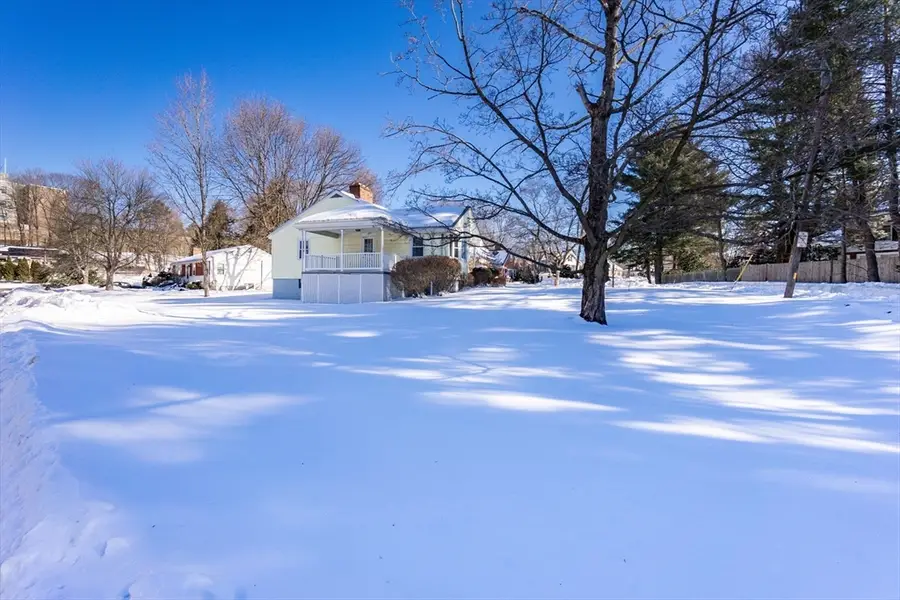 12 Curve Street, Waltham, MA 02452 - #3