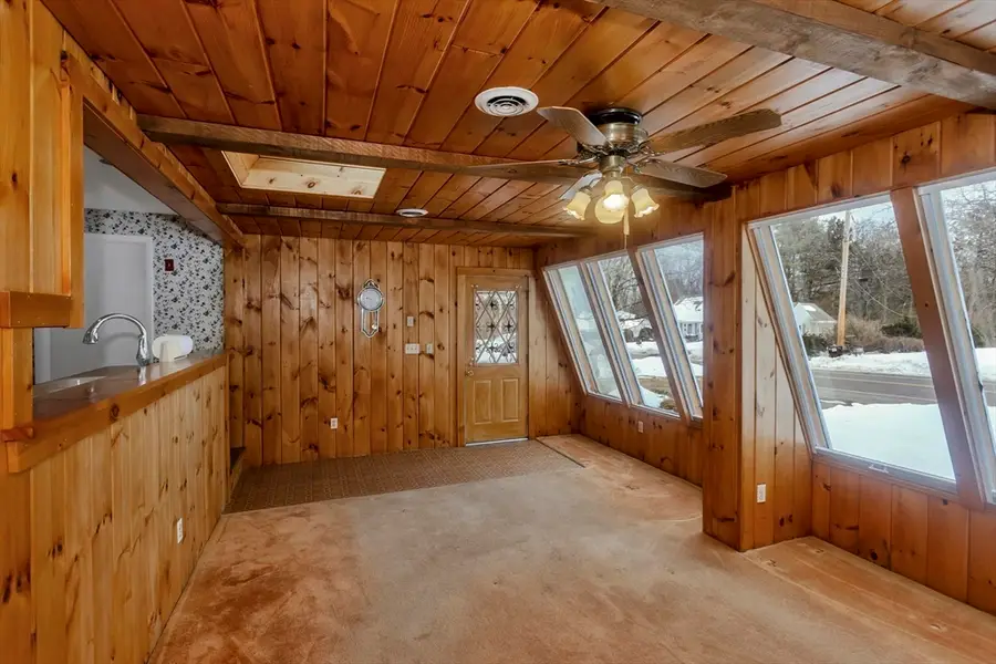 404 Brush Hill Ave, West Springfield, MA 01089 - #3