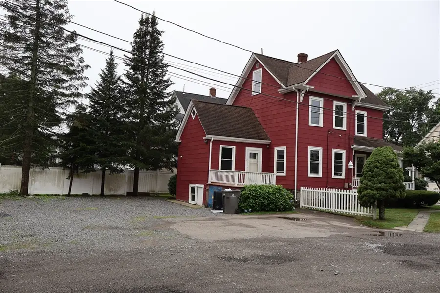 92 Alexander St, Framingham, MA 01702 - #3