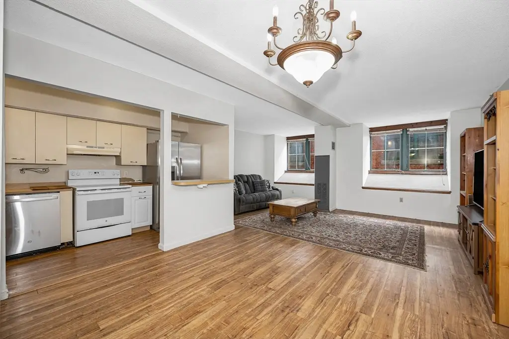 200 Market St #115, Lowell, MA 01852 - #1