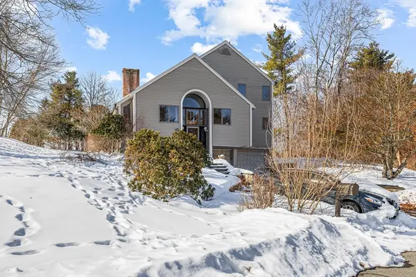 12 Sycamore Park, South Hadley, MA 01075