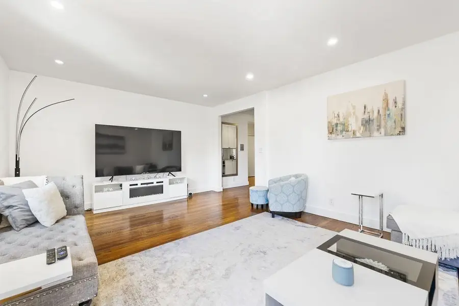 1490 Beacon St #4, Brookline, MA 02446 - #2