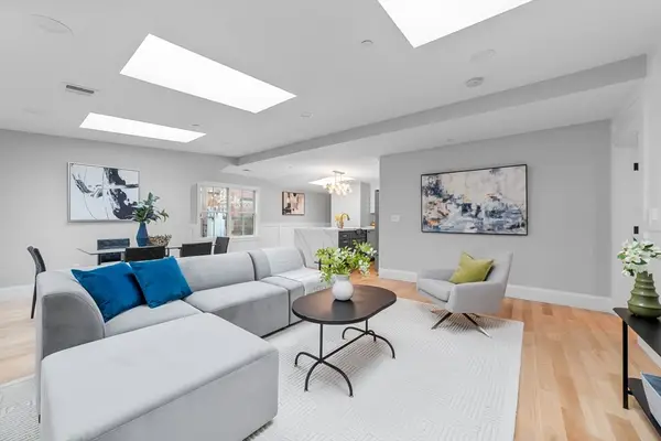 30 Dighton #4, Boston, MA 02135