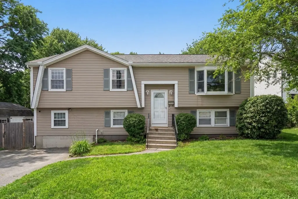 44 Pearl St, Woburn, MA 01801 - #1
