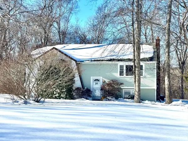 39 Heather Dr, Plymouth, MA 02360