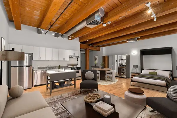 21 Wormwood St #323, Boston, MA 02210