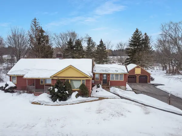 252 Pelham, Methuen, MA 01844