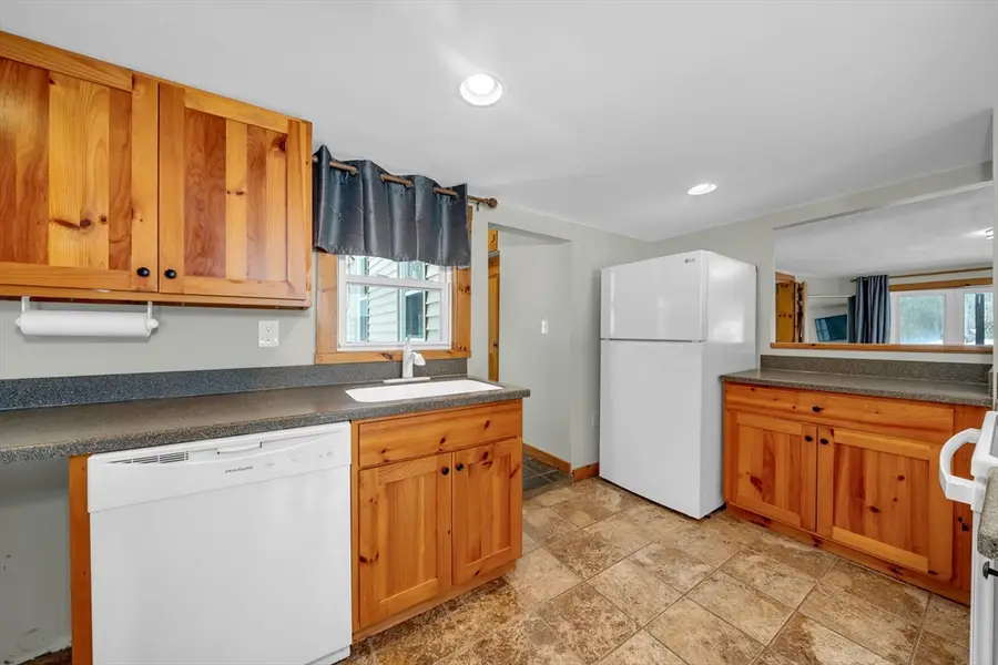 27 Tyng Rd, Tyngsborough, MA 01879 - #2