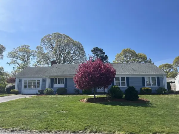 21 Brae Burn Ln, Yarmouth, MA 02664