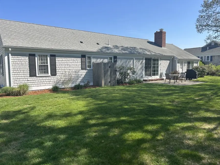 21 Brae Burn Ln, South Yarmouth, MA 02664 - #2