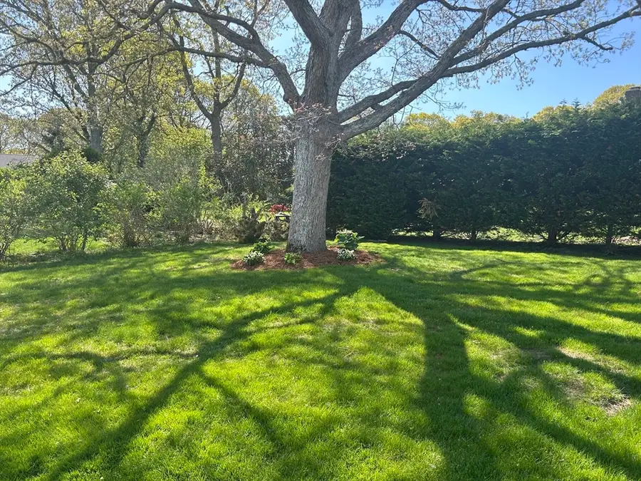 21 Brae Burn Ln, South Yarmouth, MA 02664 - #3