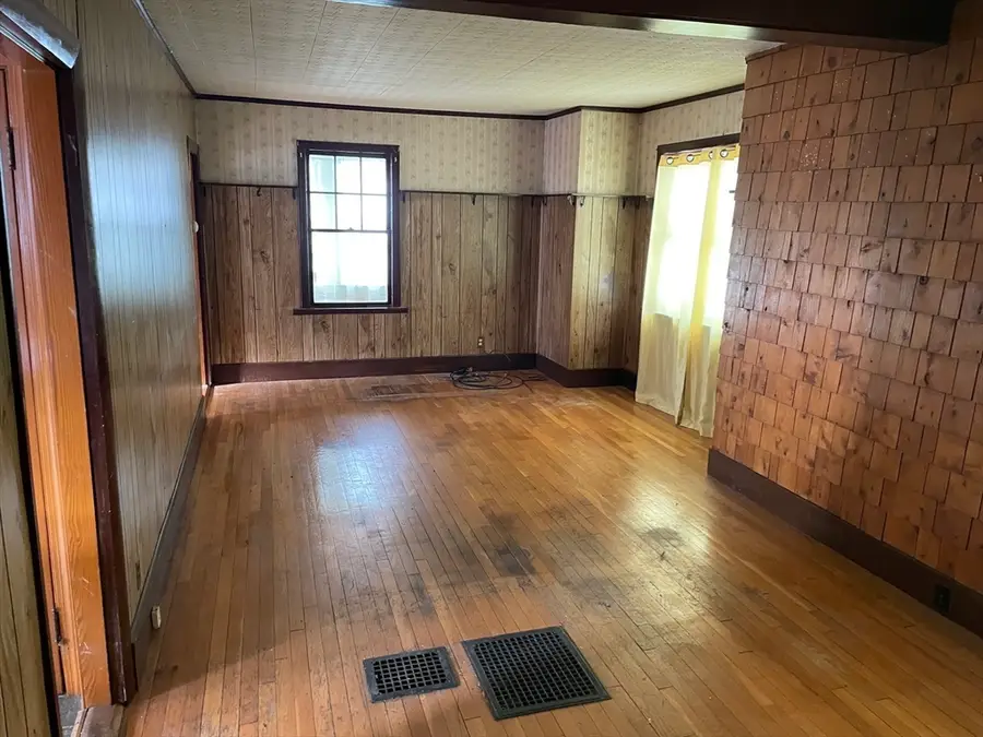 365 Lake Avenue, Worcester, MA 01604 - #3