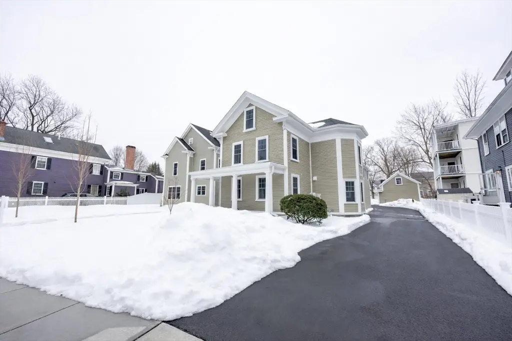 54 South St #3, Medford, MA 02155 - #1