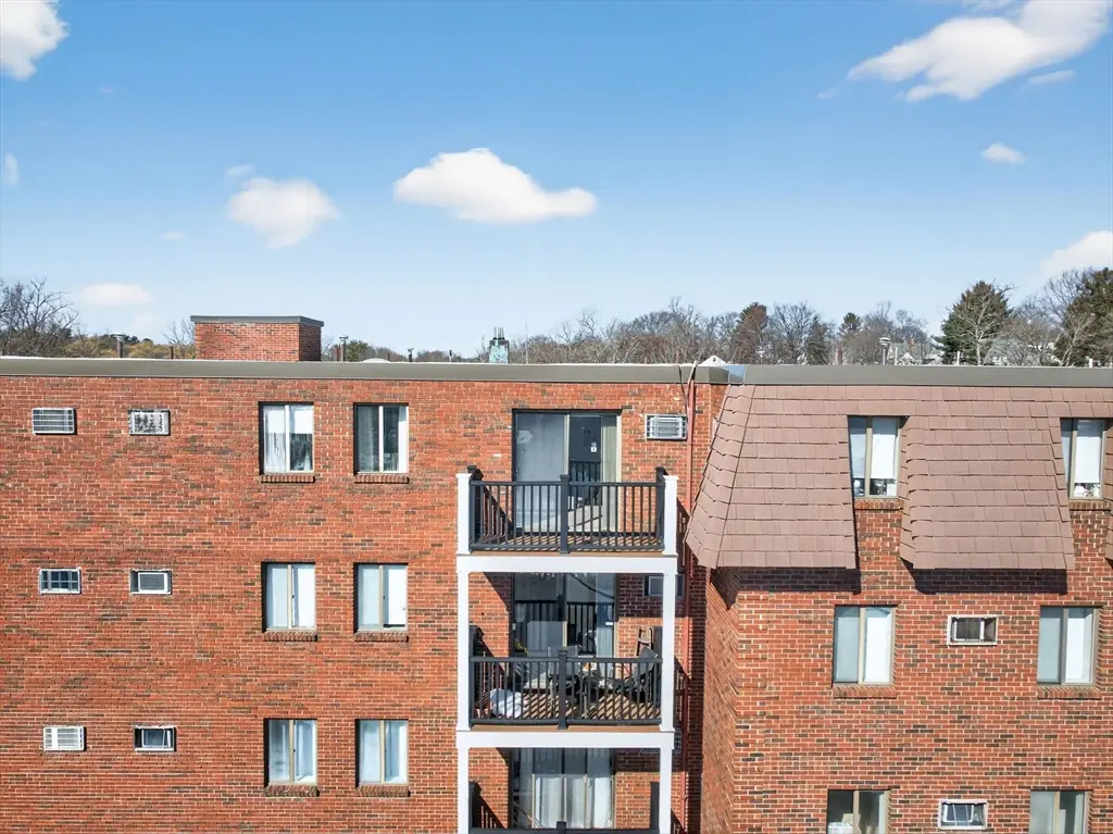 5 Washington St #D4, Reading, MA 01867 - #1