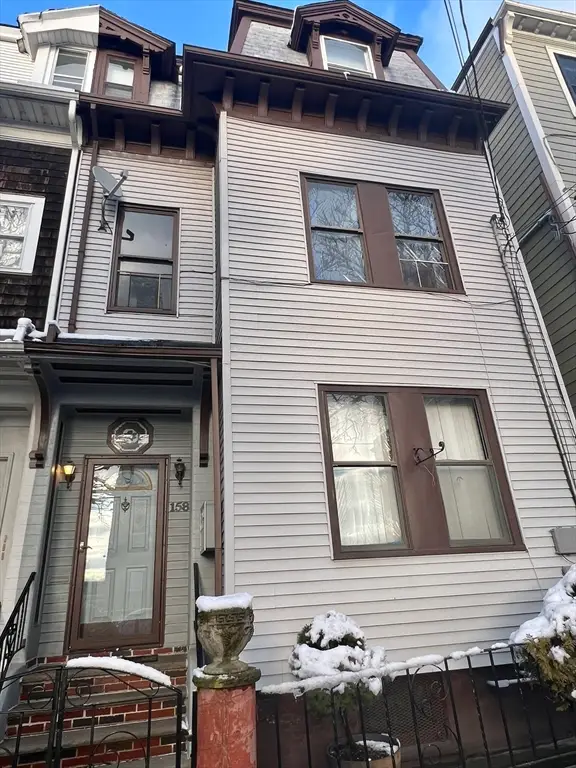158 Webster St, Boston, MA 02128