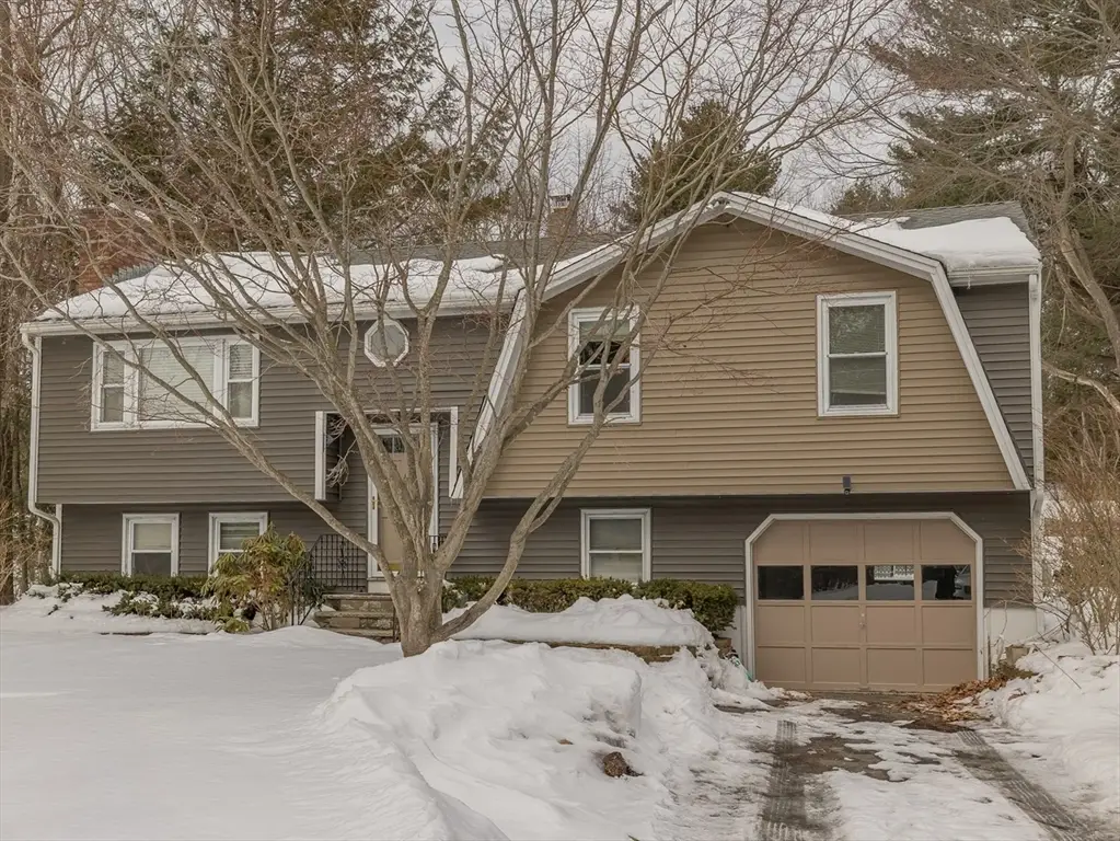4 Mascuppic Trl, Tyngsborough, MA 01879 - #1