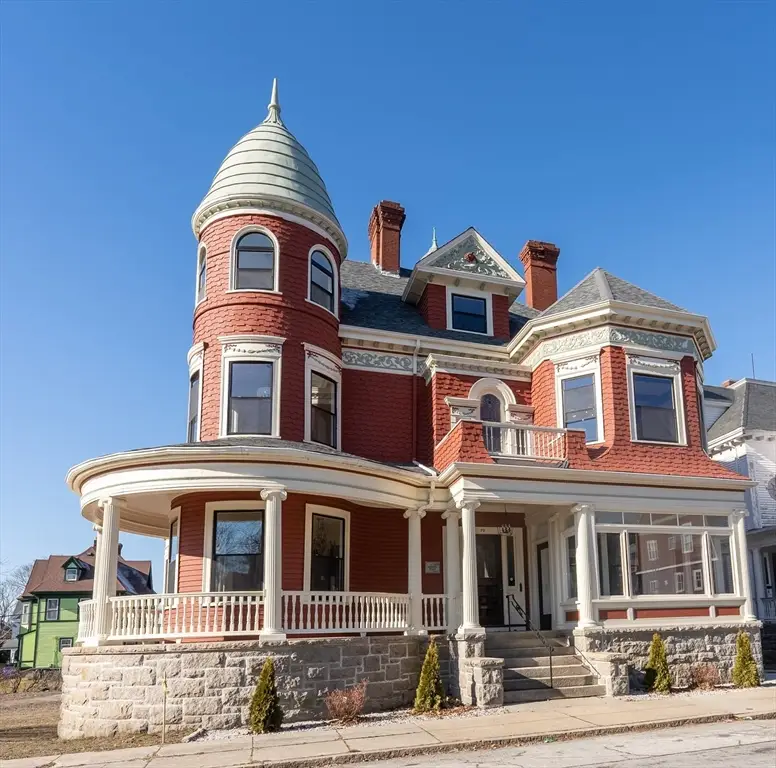 72 Belmont St, Fall River, MA 02720 - #1