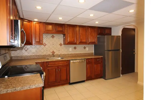 4 Kennedy Ln #47, Milford, MA 01757