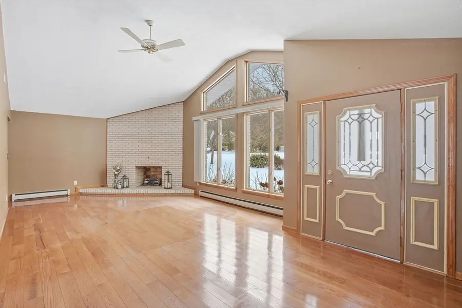 80 Elizabeth Dr, Ludlow, MA 01056 - #3