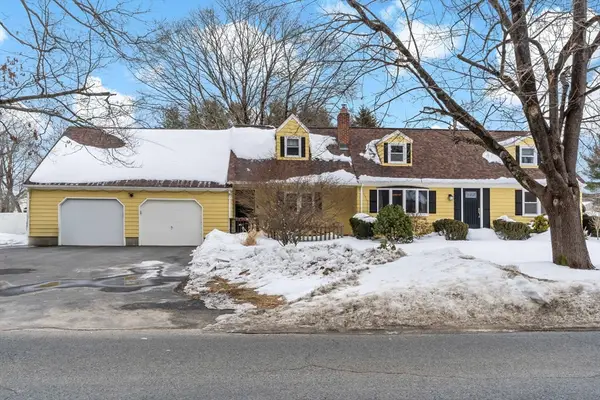 71 Agricultural Ave, Rehoboth, MA 02769