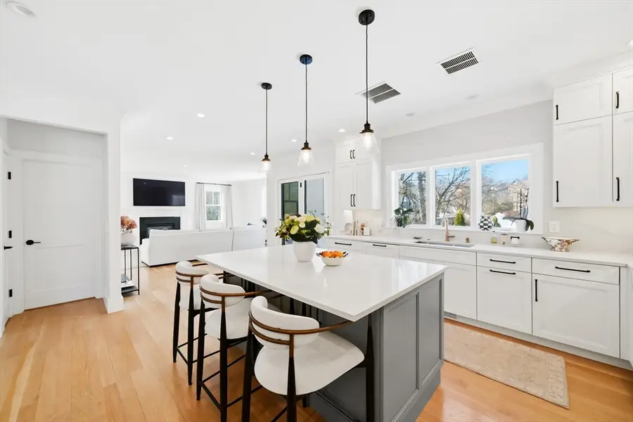 115 Oxford Rd, Newton, MA 02459 - #2