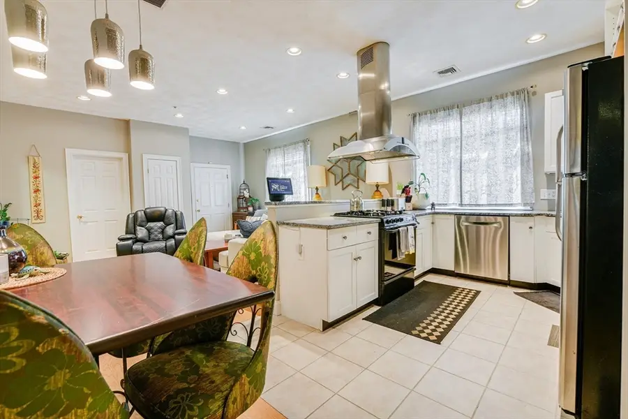 557 Salem St #3, Malden, MA 02148 - #3