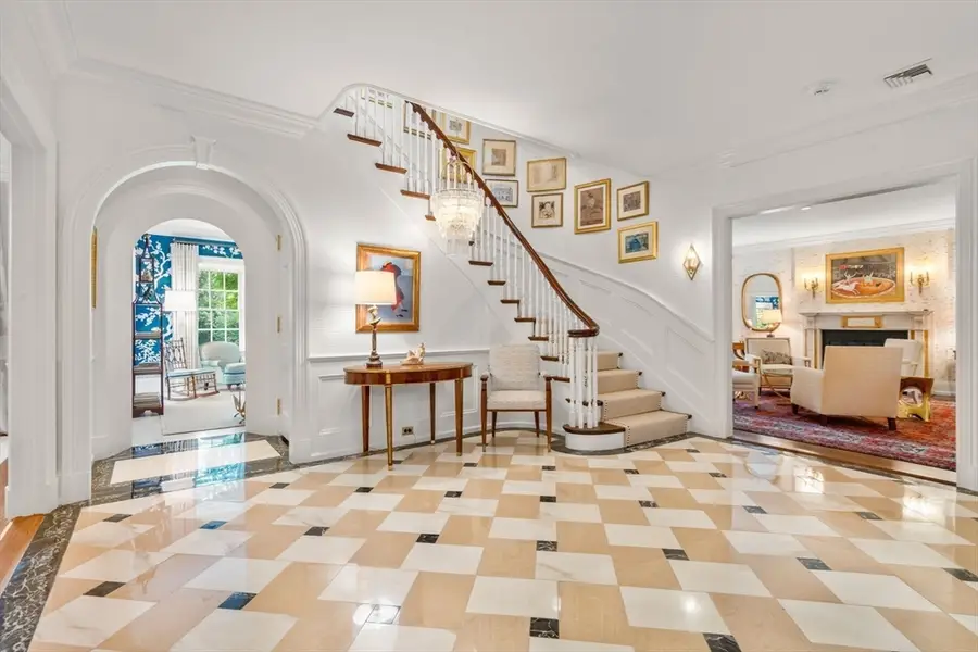 188 Heath St, Brookline, MA 02467 - #3