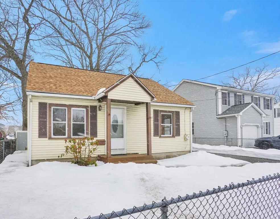 33 Drexel St, Springfield, MA 01104 - #1