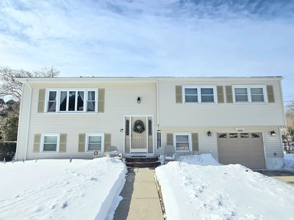 45 Birchwood Ter, Dartmouth, MA 02747 - #1