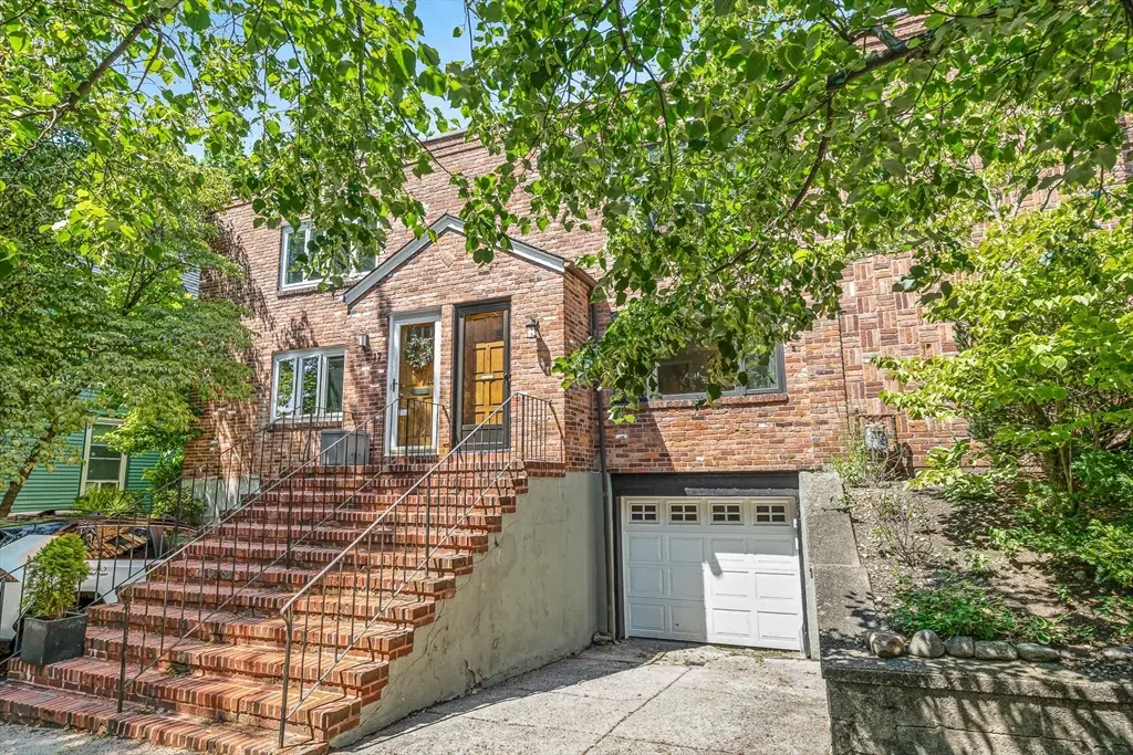 15 Kent Sq, Brookline, MA 02446 - #1