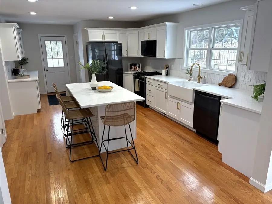 159 Pine St, Manchester, MA 01944 - #2