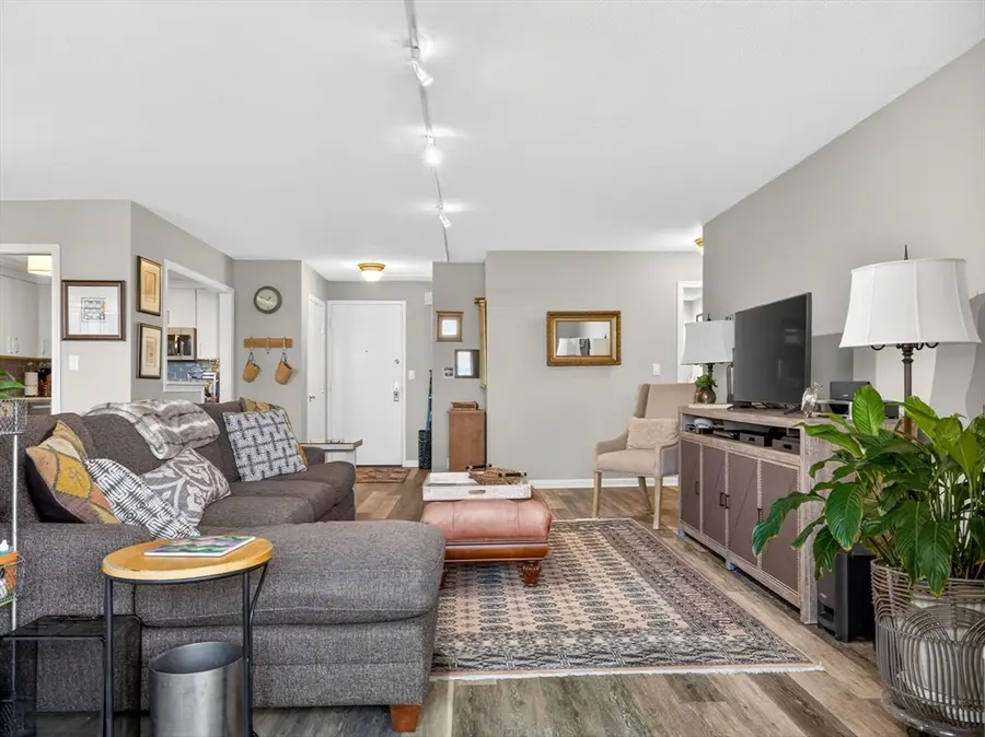 280 Boylston St #713, Newton, MA 02467 - #3