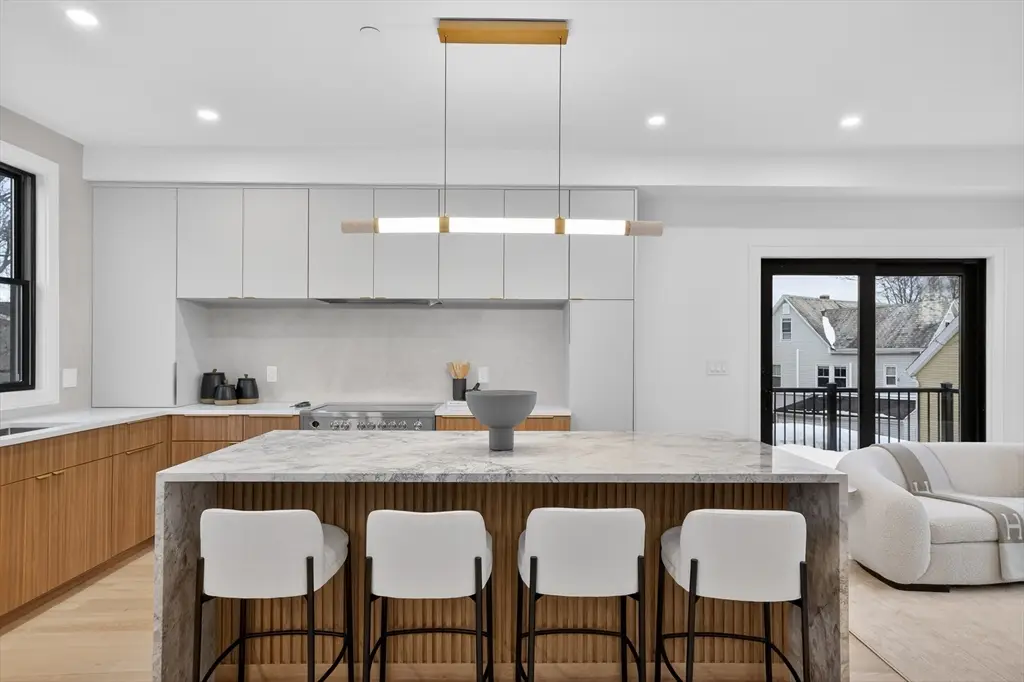 290 Watertown St #C, Newton, MA 02458 - #1