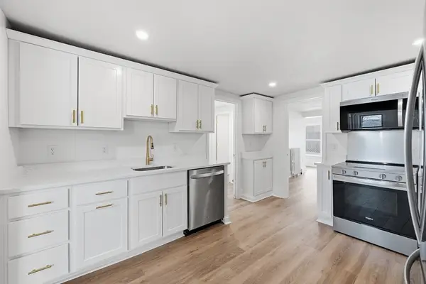 22 Douglas Ave #1, Maynard, MA 01754