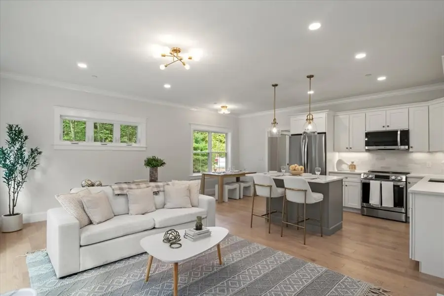 82 Uncas Avenue, Franklin, MA 02038 - #2