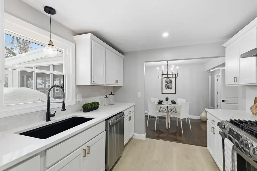 28 Ruth Dr, Marlborough, MA 01752 - #3