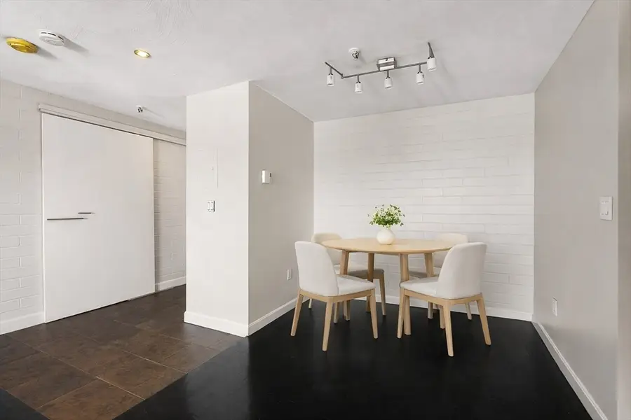 115 W Squantum St #811, Quincy, MA 02171 - #2