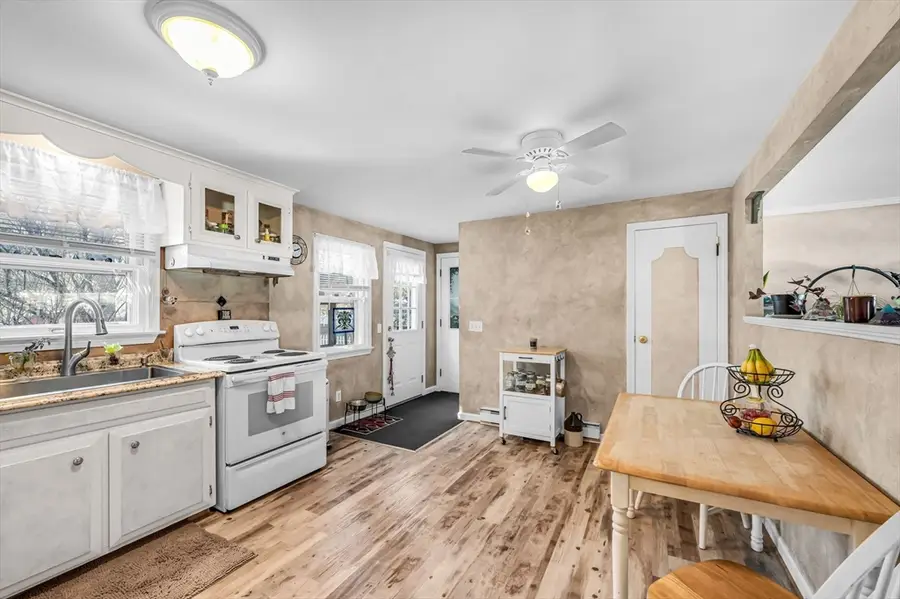 236 Glenoak Drive, Springfield, MA 01128 - #3