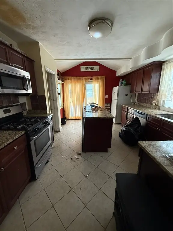 119 Littleton St, Springfield, MA 01104 - #2