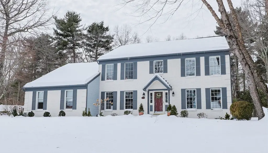 27 Dover Circle, Franklin, MA 02038 - #1