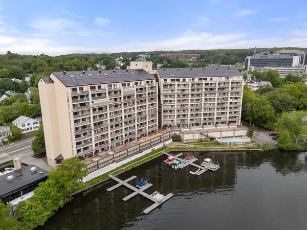 65 Lake Ave #510, Worcester, MA 01604