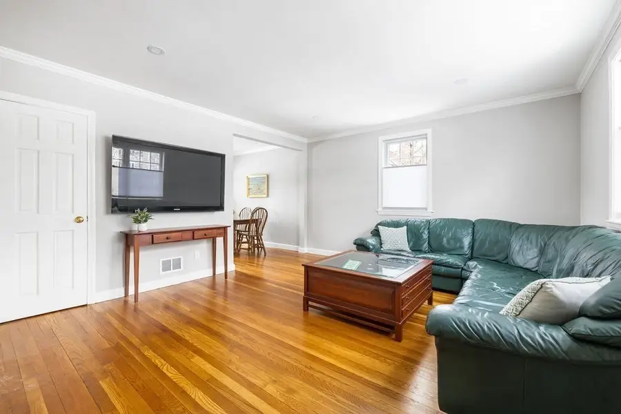 63 Linden Street #6, Wellesley, MA 02482 - #2