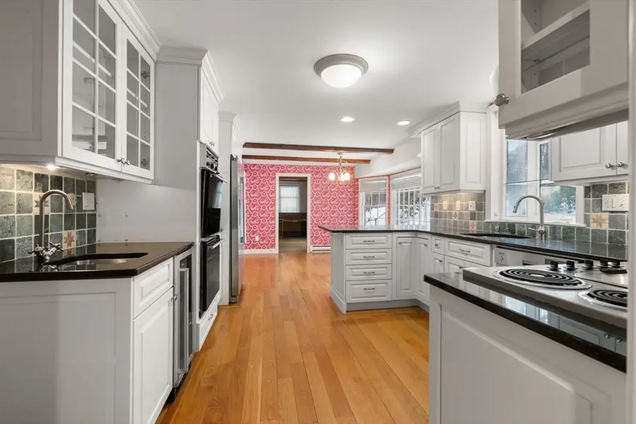 29 Rolling Ln, Dover, MA 02030 - #3