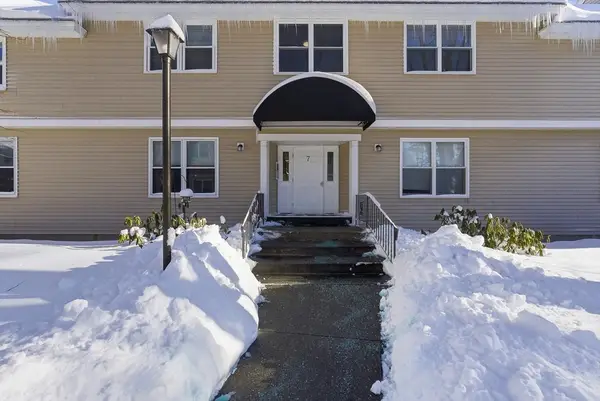 425 Main St #7C, Hudson, MA 01749
