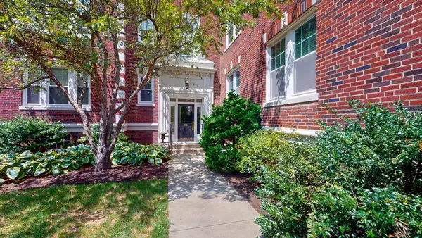 52 Babcock #1, Brookline, MA 02446