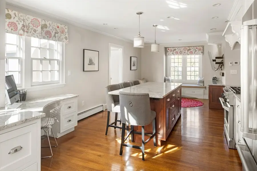 12 Yale St, Winchester, MA 01890 - #3