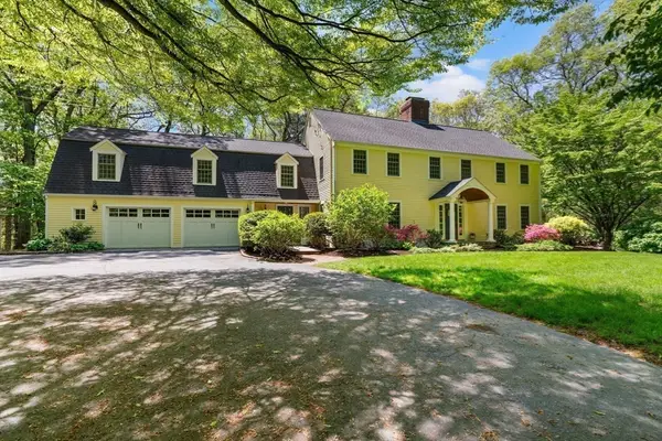 63 Claypit Hill Rd, Wayland, MA 01778