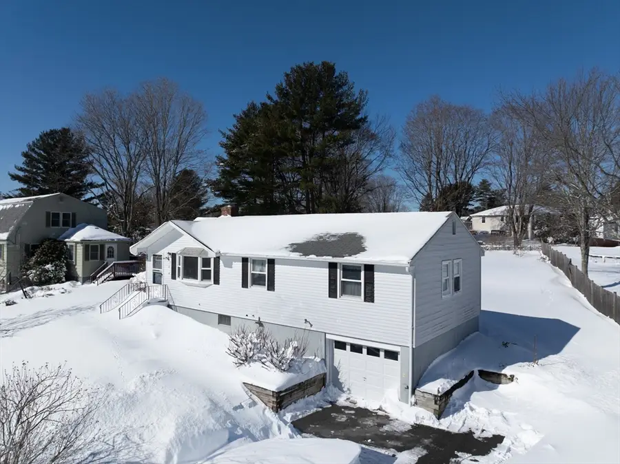 8 Apache Rd, Bellingham, MA 02019 - #2