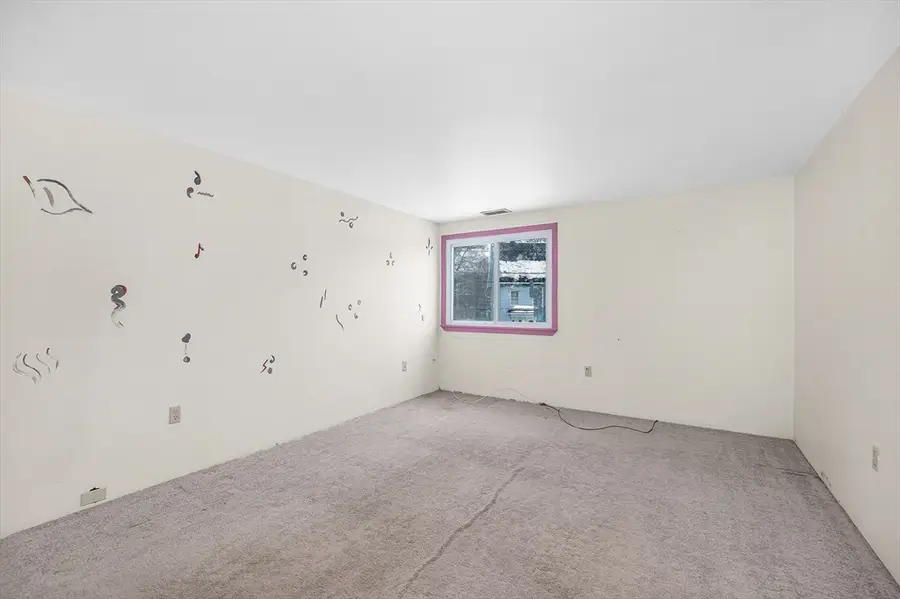 5 Lenox St #4, Lowell, MA 01852 - #2