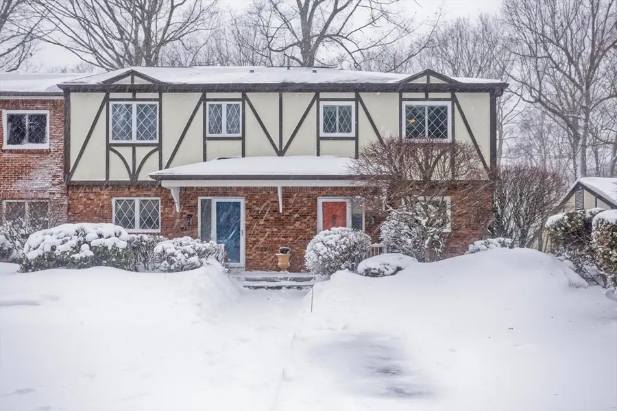 43 West Summitt St #10, South Hadley, MA 01075 - #3